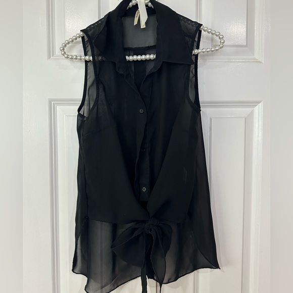 Sheer, black sleeveless collared button-down with tie size medium - Picture 2 of 2